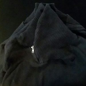 Super Cozy Naitica Zipneck Tee